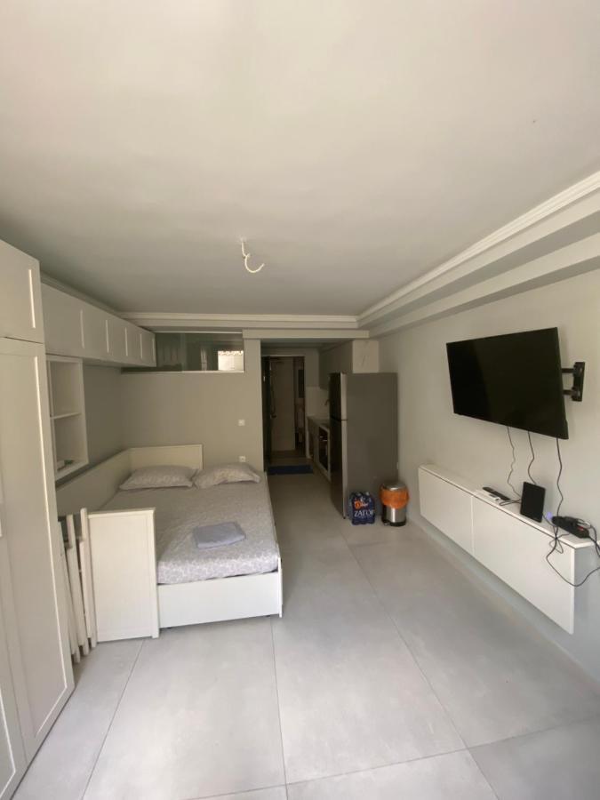 Minimalist Studio Behind Hilton Hotel Athènes Extérieur photo